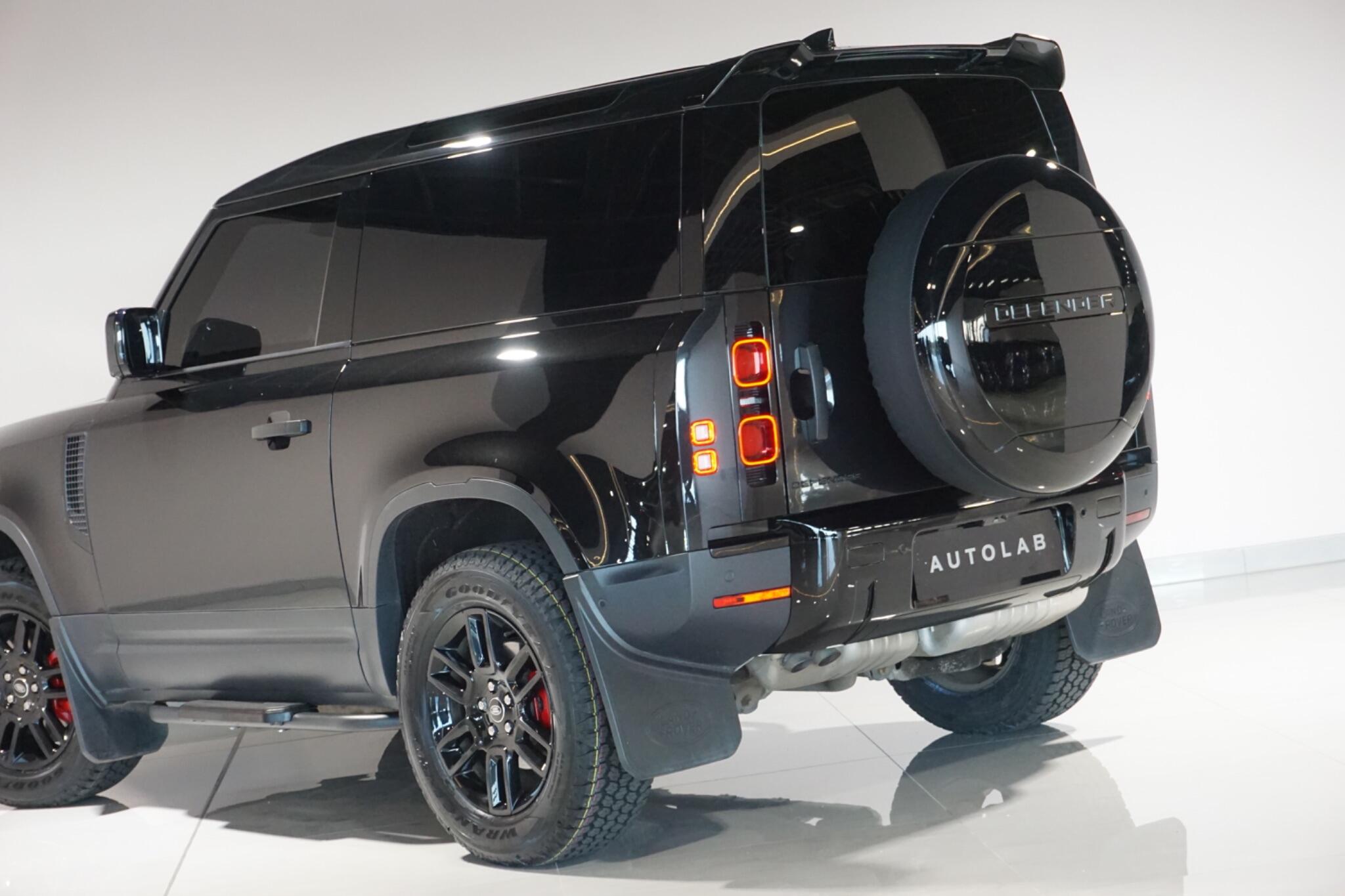 Land Rover Defender 90 3.0 D250 MHEV Hard Top SUV 3dr Diesel Auto 4WD SWB Euro 6 (s/s) (250 ps)